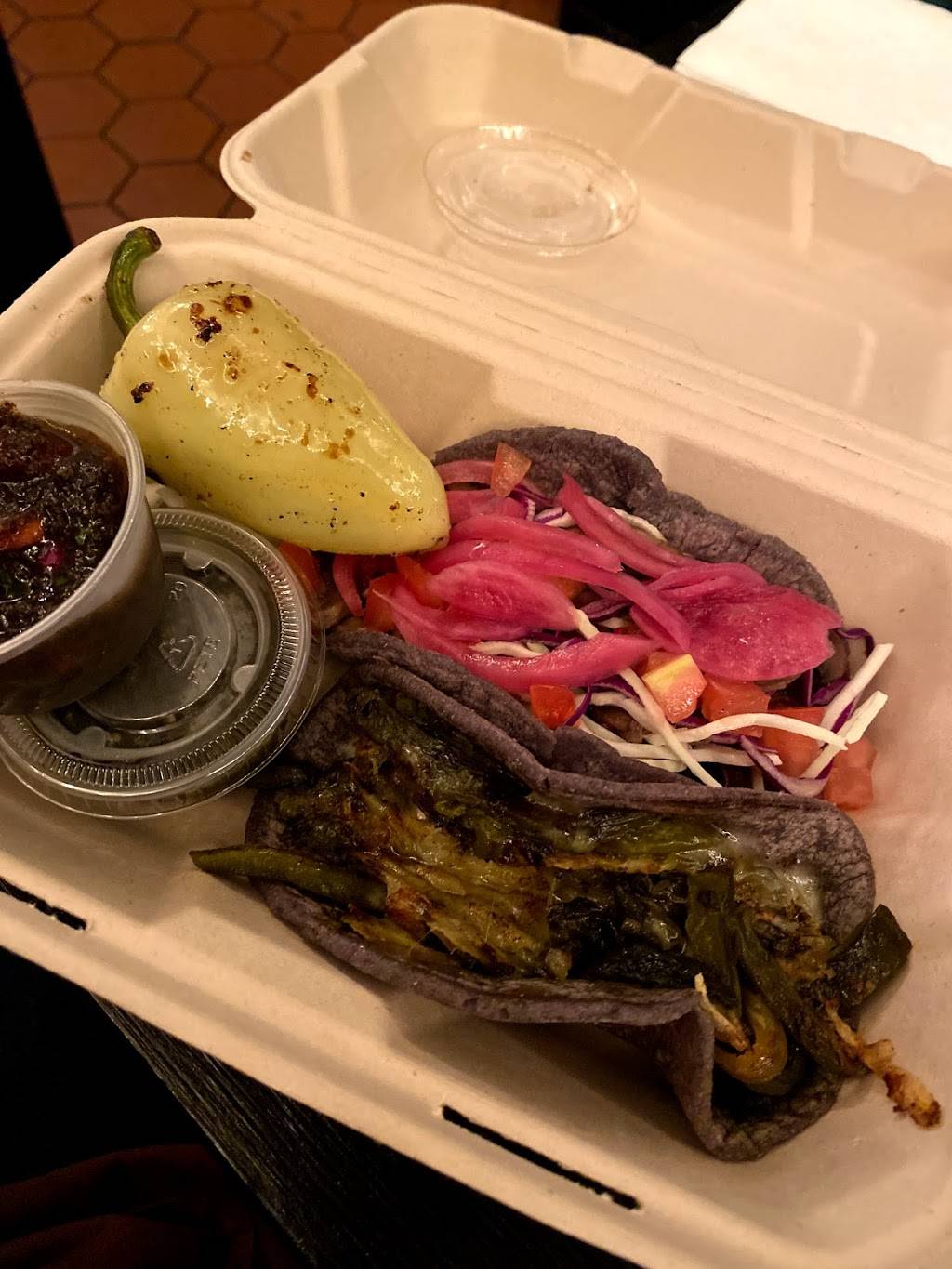 Square One Tacos | restaurant | 4850 Fountain Ave, Los Angeles, CA 90029, USA | 3235226645 OR +1 323-522-6645