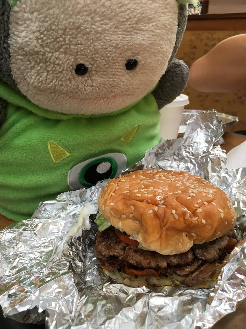 Five Guys | meal takeaway | 11331 W 95th St, Overland Park, KS 66214, USA | 9134923423 OR +1 913-492-3423