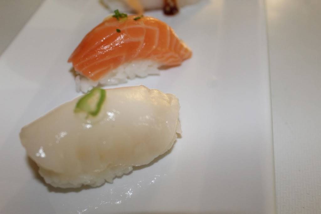 Nori Poke & Sushi | restaurant | 21016 Beach Blvd, Huntington Beach, CA 92648, USA | 7144724540 OR +1 714-472-4540