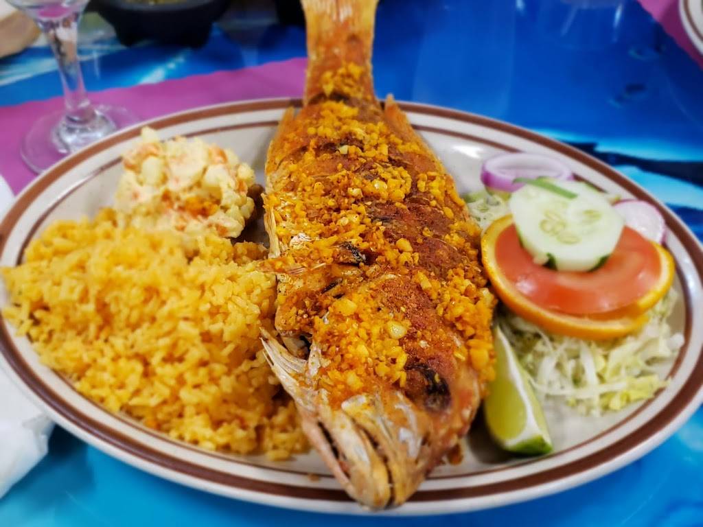 La Carreta Vieja | restaurant | 1339 W Greenfield Ave, Milwaukee, WI 53204, USA | 4142265419 OR +1 414-226-5419