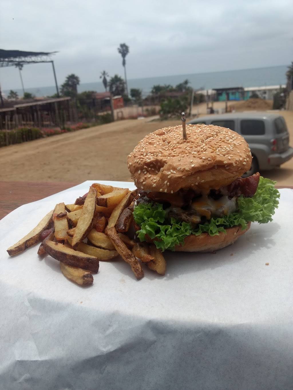 Urban Pirate Burgers | restaurant | Popotla 28232, Villas de Rosarito, 22710 Rosarito, B.C., Mexico | 016644120867 OR +52 664 412 0867