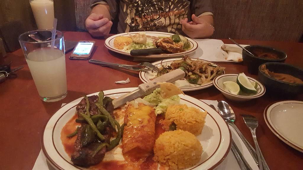 Lindo Michoacan Restaurant | restaurant | 10082 W Flamingo Rd, Las Vegas, NV 89147, USA | 7028389990 OR +1 702-838-9990
