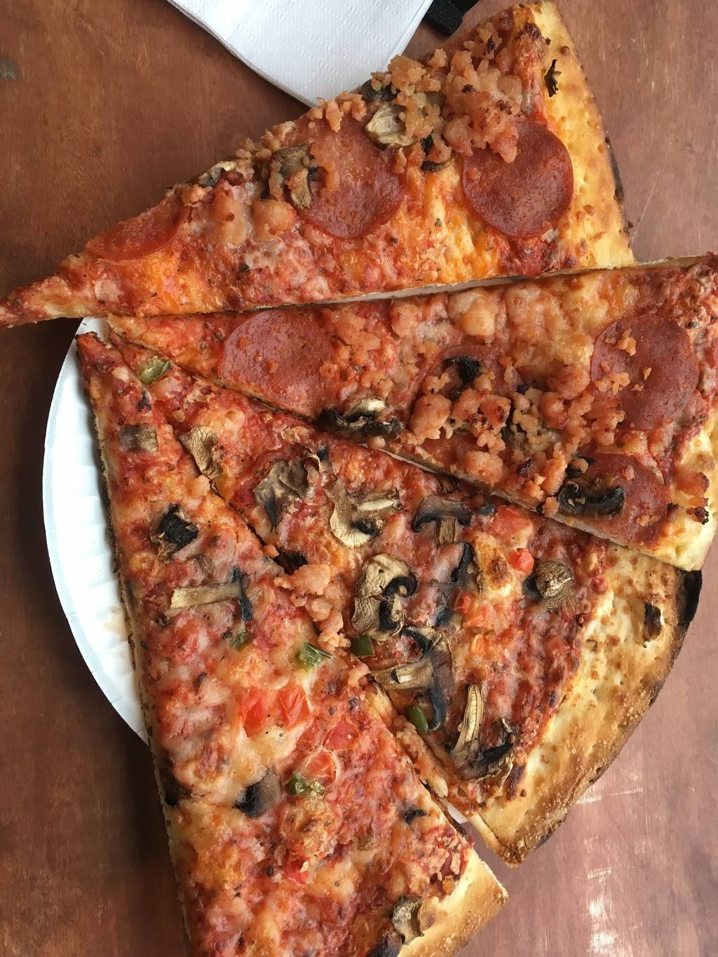 Fratello Pizza | restaurant | 84 King St N, Waterloo, ON N2J 2X4, Canada | 5198867278 OR +1 519-886-7278