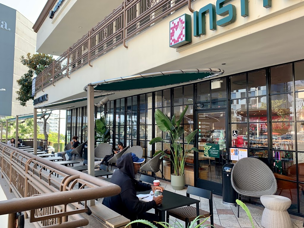 Starbucks | cafe | 8539 Sunset Blvd, West Hollywood, CA 90069, USA | 8186492738 OR +1 818-649-2738
