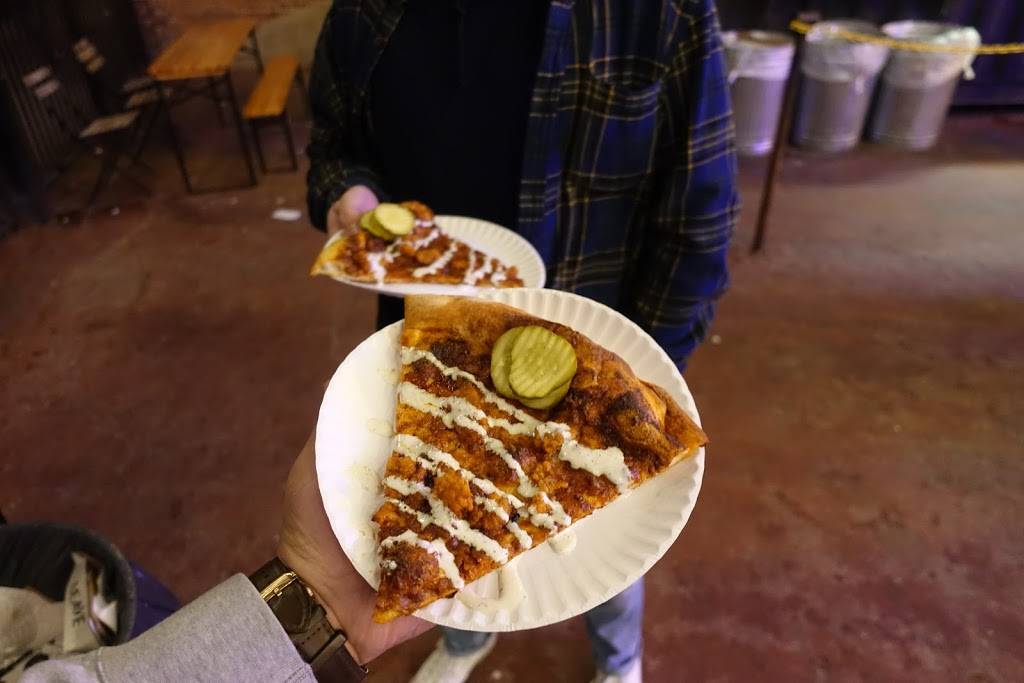 Mikeys Late Night Slice | restaurant | 1030 N High St, Columbus, OH 43201, USA | 6147373488 OR +1 614-737-3488