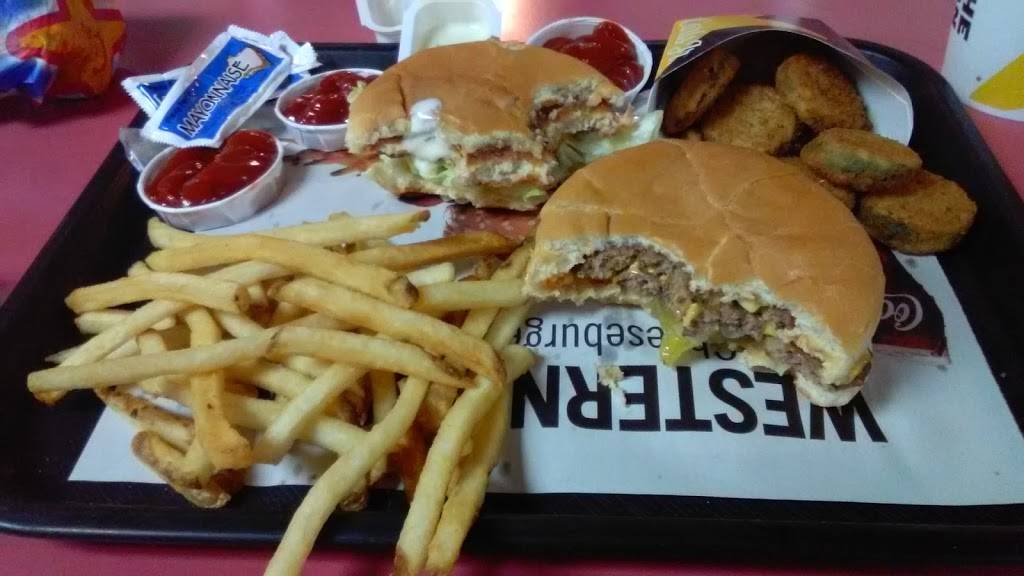 Carls Jr. | restaurant | 2930 F St, Bakersfield, CA 93301, USA | 6613228751 OR +1 661-322-8751