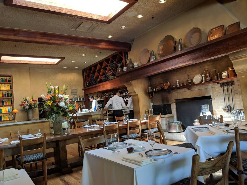 Evvia Estiatorio | restaurant | 420 Emerson St, Palo Alto, CA 94301, USA | 6503260983 OR +1 650-326-0983