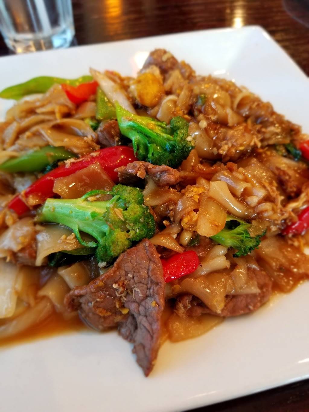 Ta Wan Thai Restaurant | restaurant | 1644 S Randall Rd, Algonquin, IL 60102, USA | 2242418010 OR +1 224-241-8010