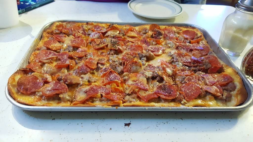 Angelos Pizzaria | restaurant | 4814 Parker Rd, Florissant, MO 63033, USA | 3143553242 OR +1 314-355-3242