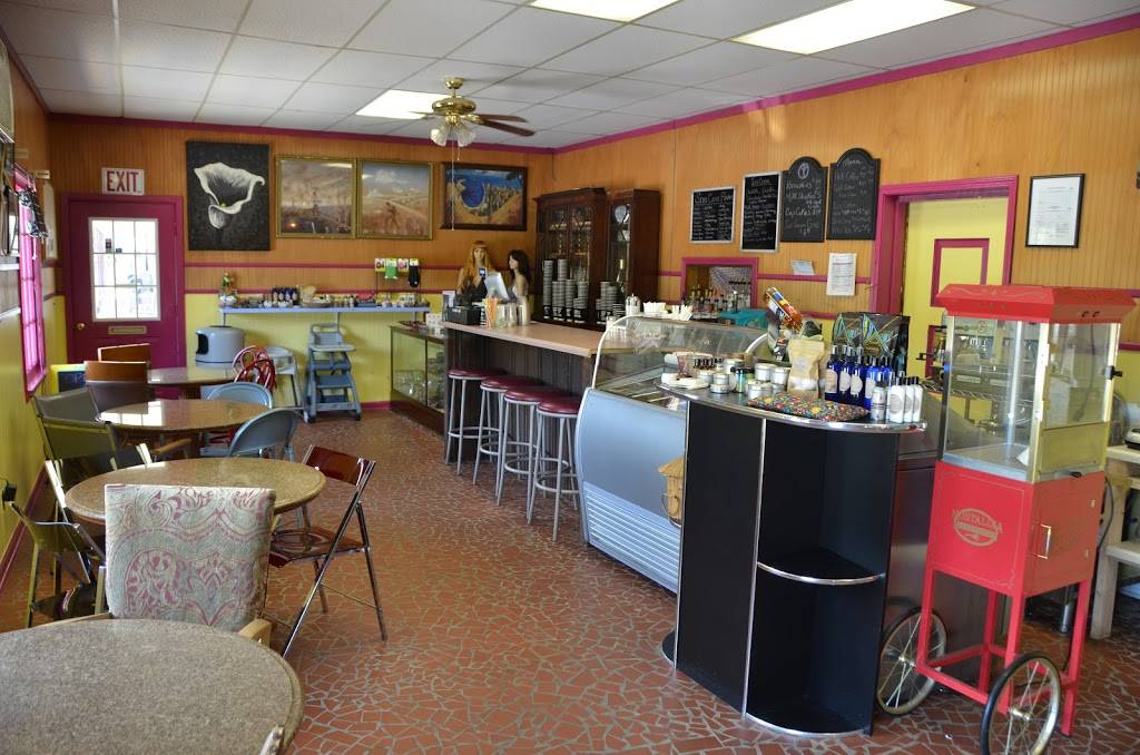 That Cool Place | cafe | 15575 US-79, Buchanan, TN 38222, USA | 7319244114 OR +1 731-924-4114