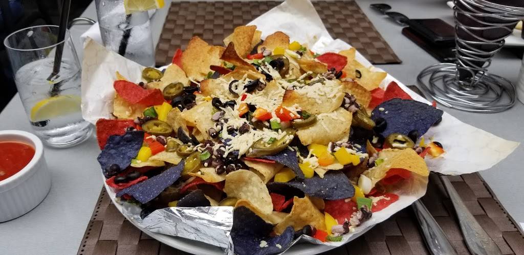 Play Urban Café | restaurant | 253 Taylor Rd, Niagara-on-the-Lake, ON L0S 1J0, Canada | 9056882550 OR +1 905-688-2550