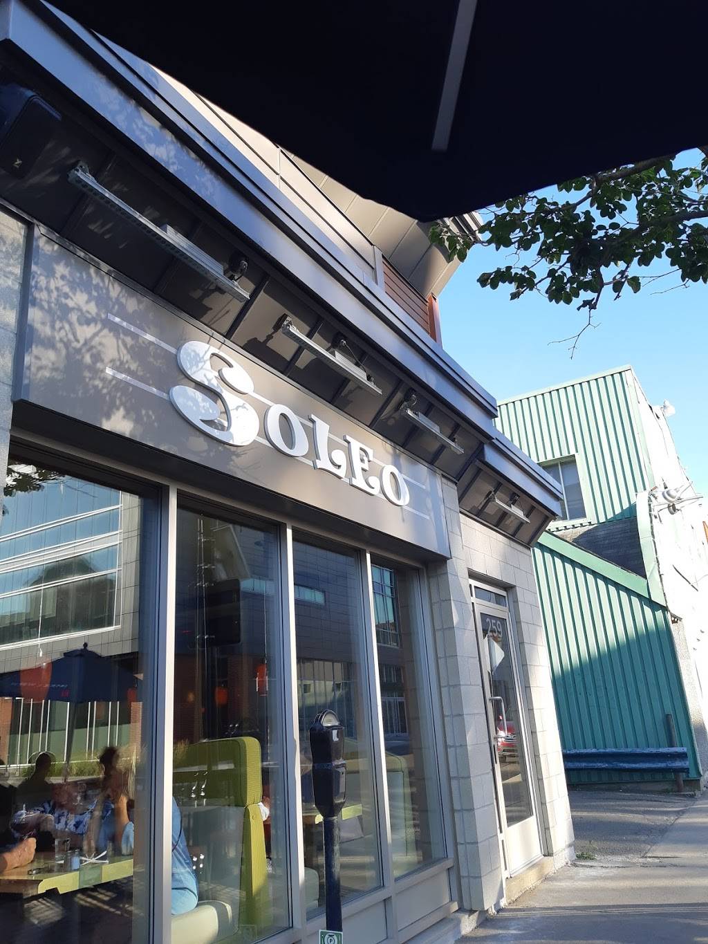 Le Soleo | restaurant | 261 Rue Saint Georges, Saint-Jérôme, QC J7Z 5T7, Canada | 4505650229 OR +1 450-565-0229