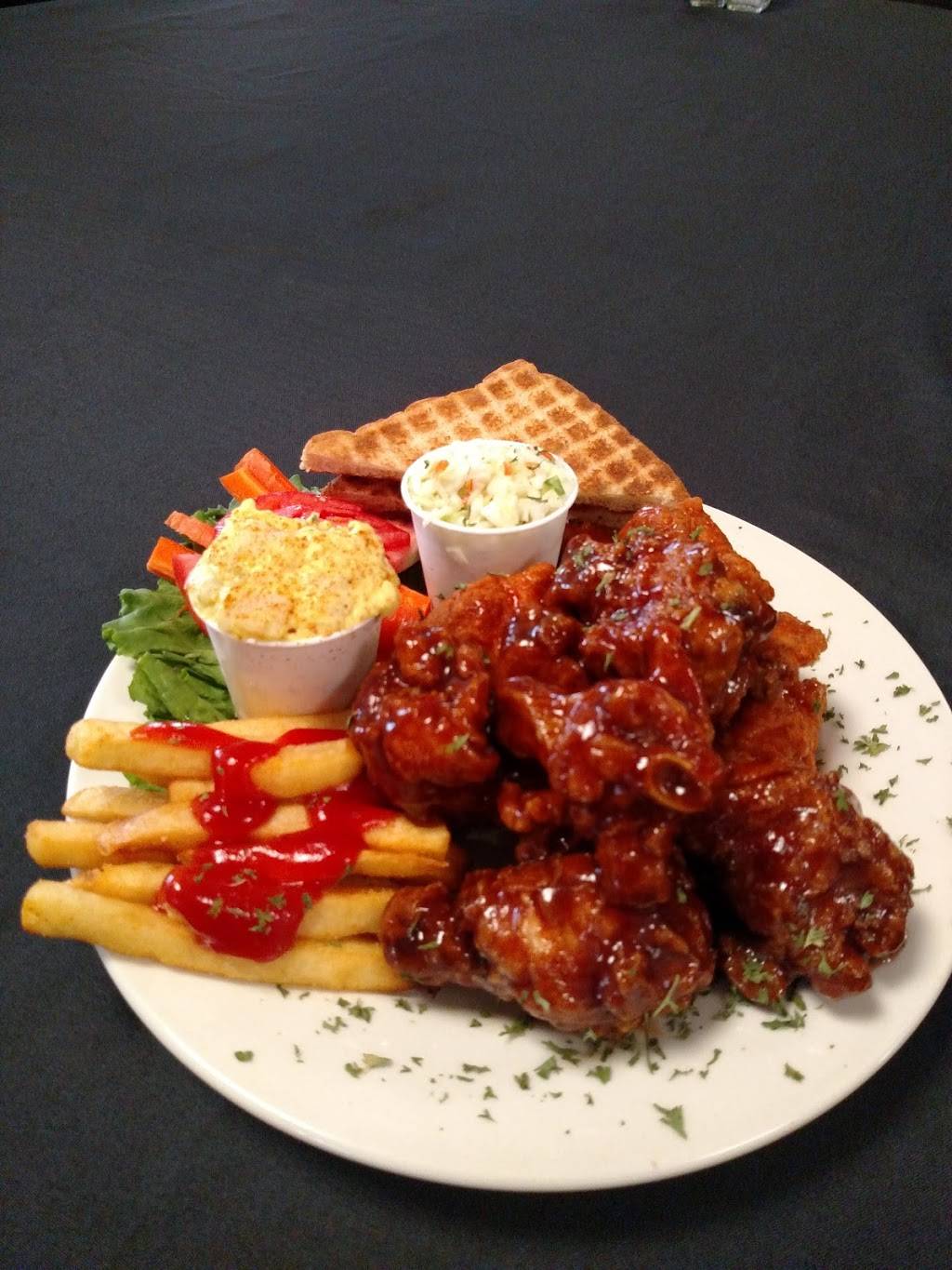 Crisp Cafe at Twin Valley | restaurant | 2305 Country Club Rd, Wadesboro, NC 28170, USA | 7046942336 OR +1 704-694-2336