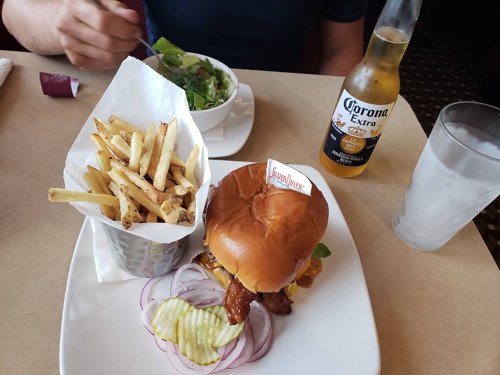 Silver Diner- Waldorf | restaurant | 3081 Festival Way, Waldorf, MD 20601, USA | 3016451224 OR +1 301-645-1224