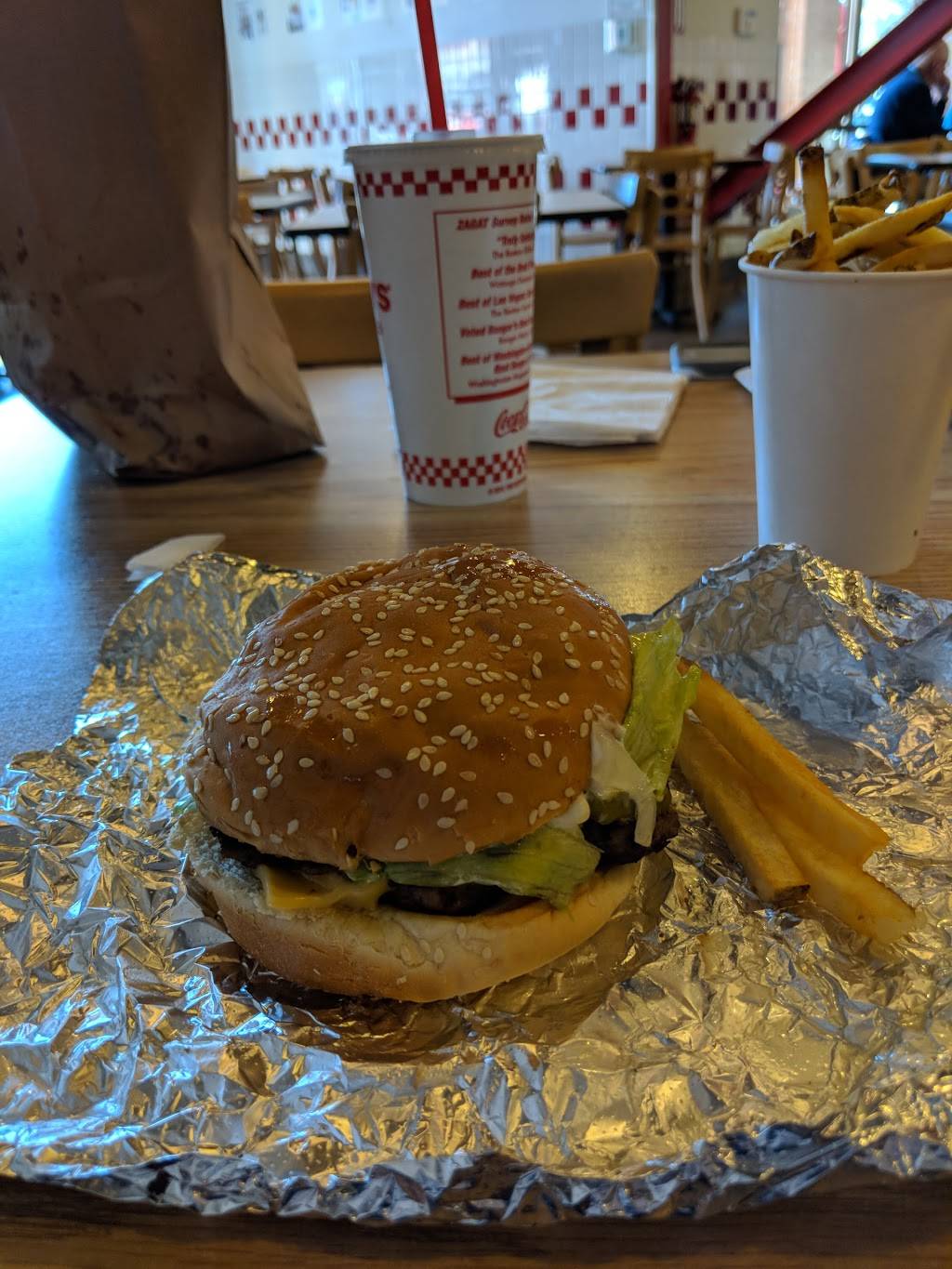 Five Guys | meal takeaway | 1795 Us Highway 17 N, Mt Pleasant, SC 29464, USA | 8438814550 OR +1 843-881-4550