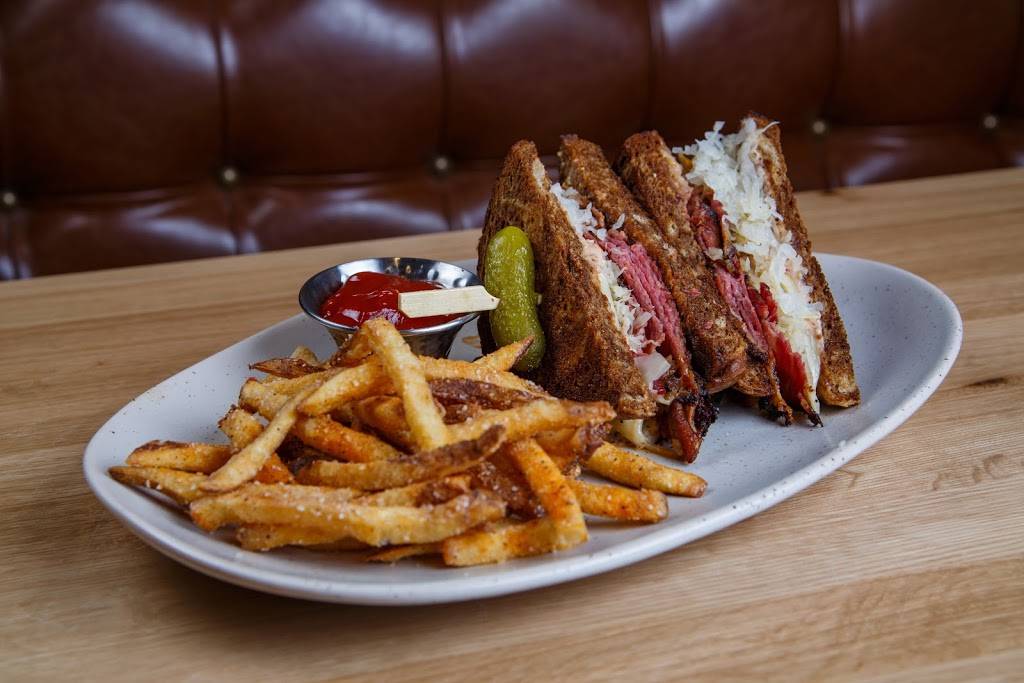 Poke The Bear Bar & Grill - Hotel Northland - Green Bay | restaurant | 304 N Adams St, Green Bay, WI 54301, USA | 9207702433 OR +1 920-770-2433