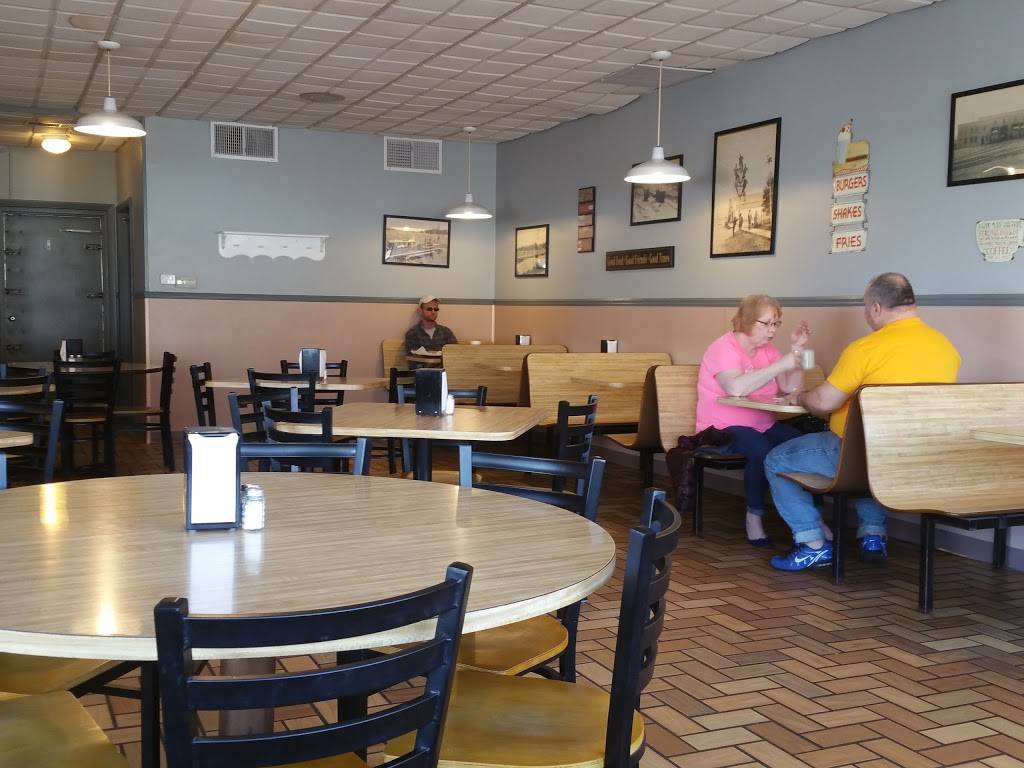 Burger Crest | restaurant | 376 N 3rd Ave, Fruitport, MI 49415, USA | 2318656432 OR +1 231-865-6432