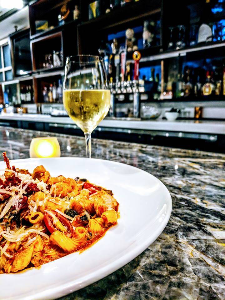 Luminous Restaurant and Lounge | restaurant | 725 Woodlake Dr, Chesapeake, VA 23320, USA | 7575231500 OR +1 757-523-1500