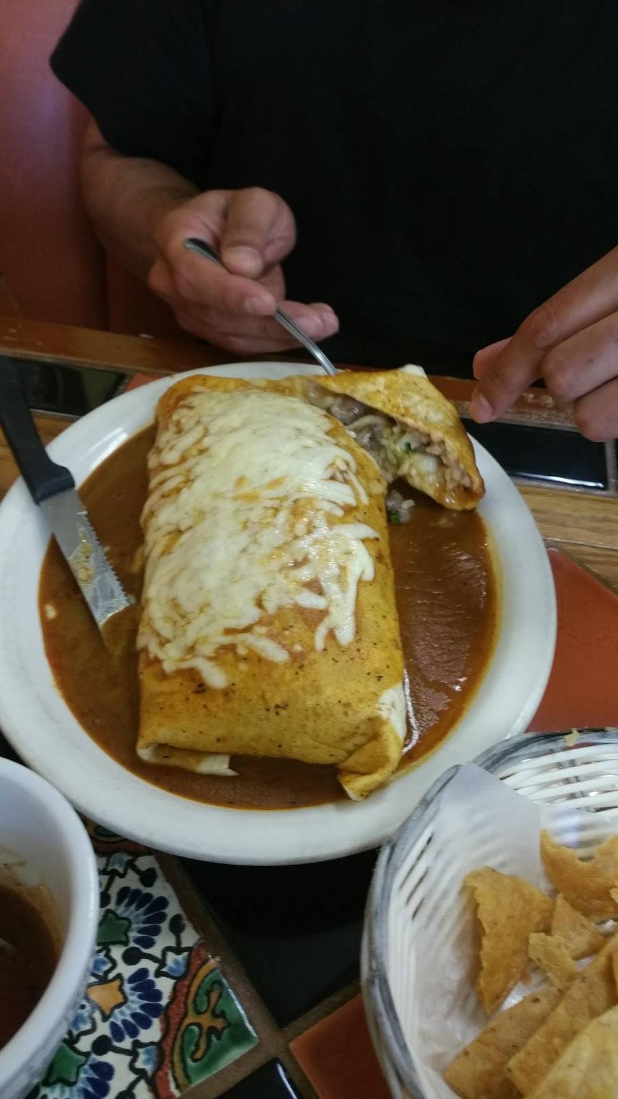 Los Compadres | restaurant | 944 C St, Hayward, CA 94541, USA | 5105821937 OR +1 510-582-1937