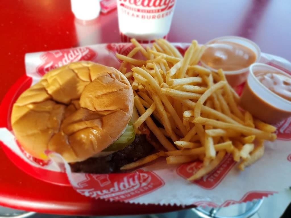 Freddys Frozen Custard & Steakburgers | restaurant | 4735 W 25th St, Greeley, CO 80634, USA | 9707022985 OR +1 970-702-2985