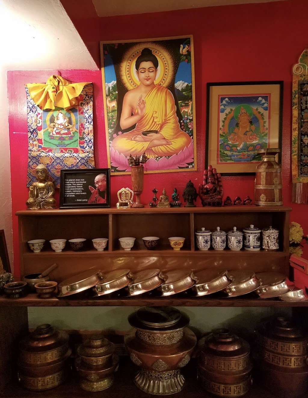 Sherpa Cafe | restaurant | 323 E Tomichi Ave, Gunnison, CO 81230, USA | 9706417480 OR +1 970-641-7480