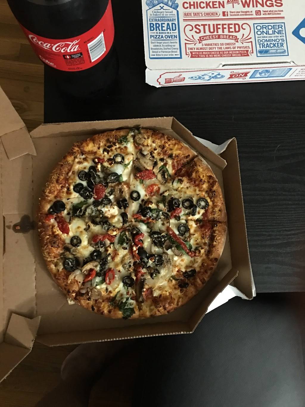 Dominos Pizza | meal delivery | 13 Overlook Ave, Rochelle Park, NJ 07662, USA | 2015879111 OR +1 201-587-9111