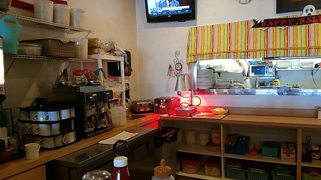 Sandfiddler Cafe | restaurant | 9561 Shore Dr, Norfolk, VA 23518, USA | 7572273484 OR +1 757-227-3484