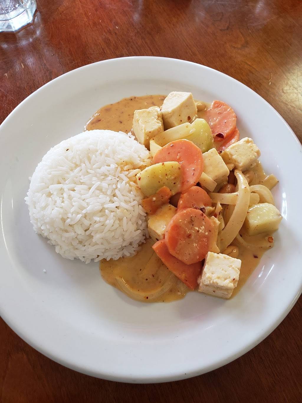 Jasmine Thai Cuisine | restaurant | 145 W Benson St, Cincinnati, OH 45215, USA | 5139481626 OR +1 513-948-1626