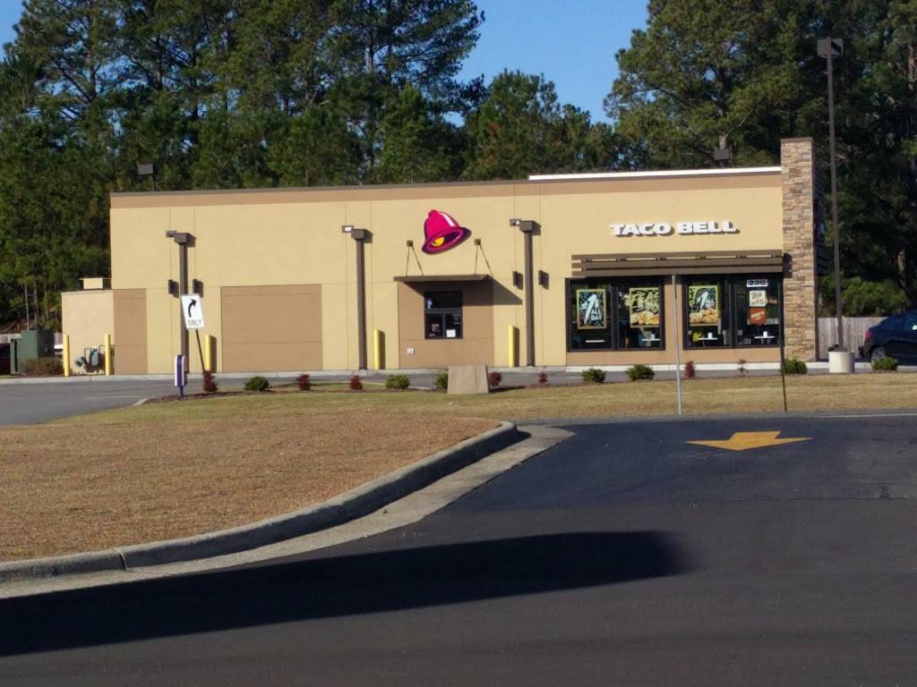 Taco Bell | meal takeaway | 220 Laurinburg Rd, Raeford, NC 28376, USA | 9102486632 OR +1 910-248-6632