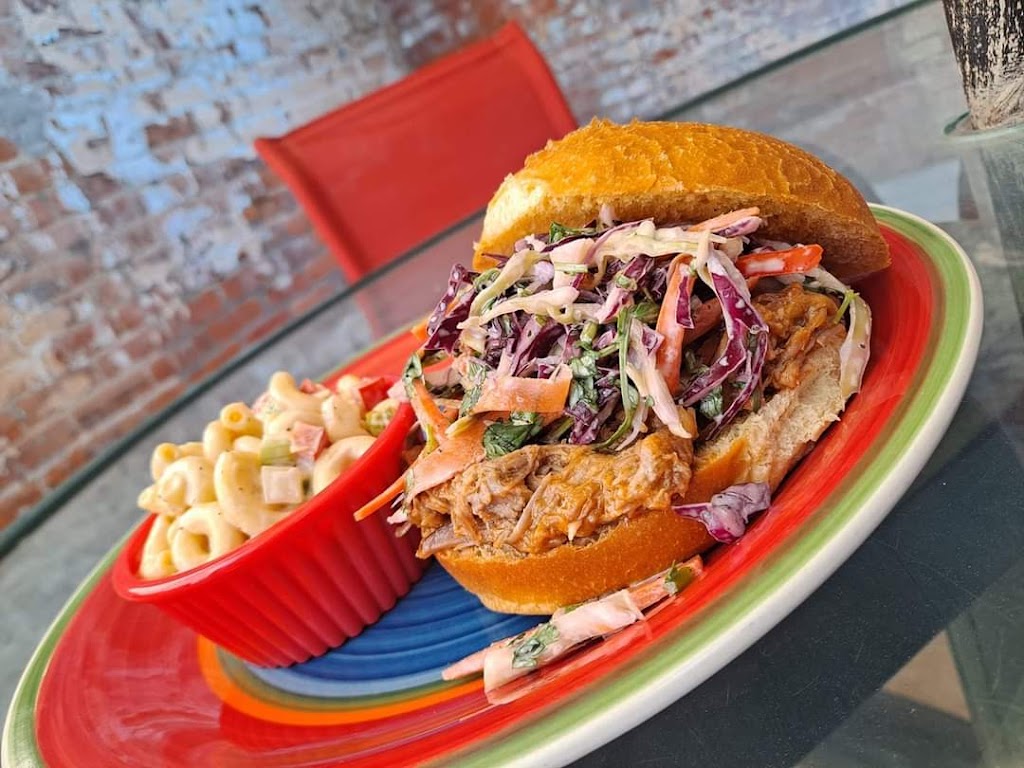 Tees Me Treat Me | restaurant | 105 W Main St, Trinidad, CO 81082, USA | 7198468634 OR +1 719-846-8634