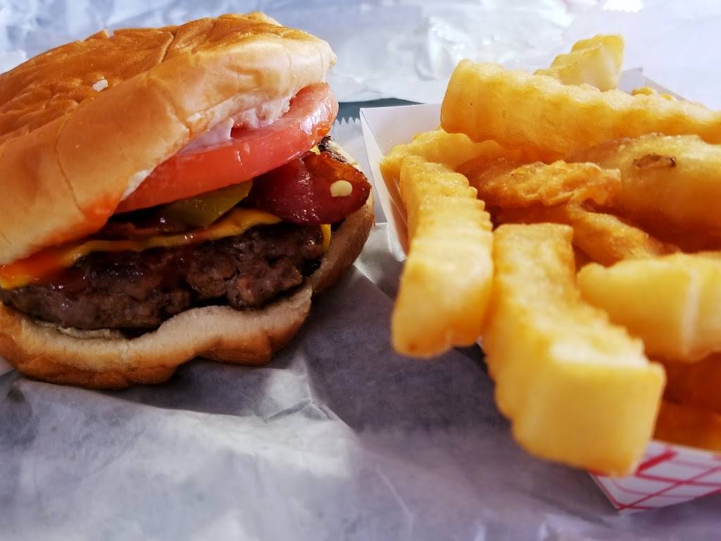 Tuckers Grill | meal takeaway | 4110 N Main St, High Point, NC 27265, USA | 3368693511 OR +1 336-869-3511