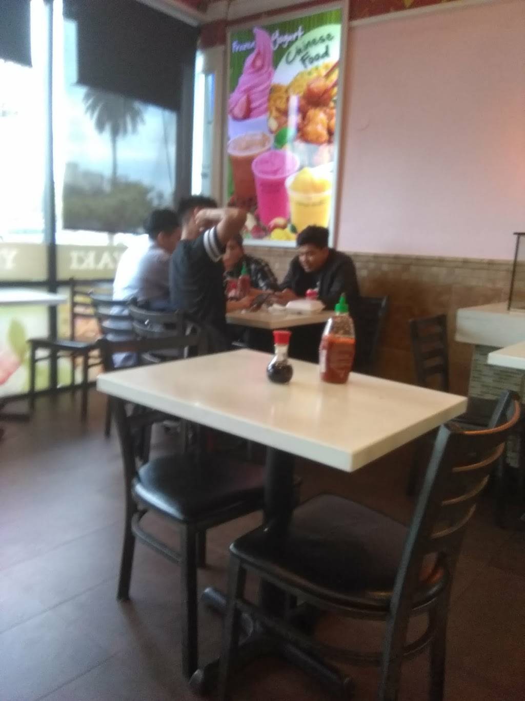 L.A. Kitchen | restaurant | 696 S Alvarado St, Los Angeles, CA 90057, USA | 2139896999 OR +1 213-989-6999