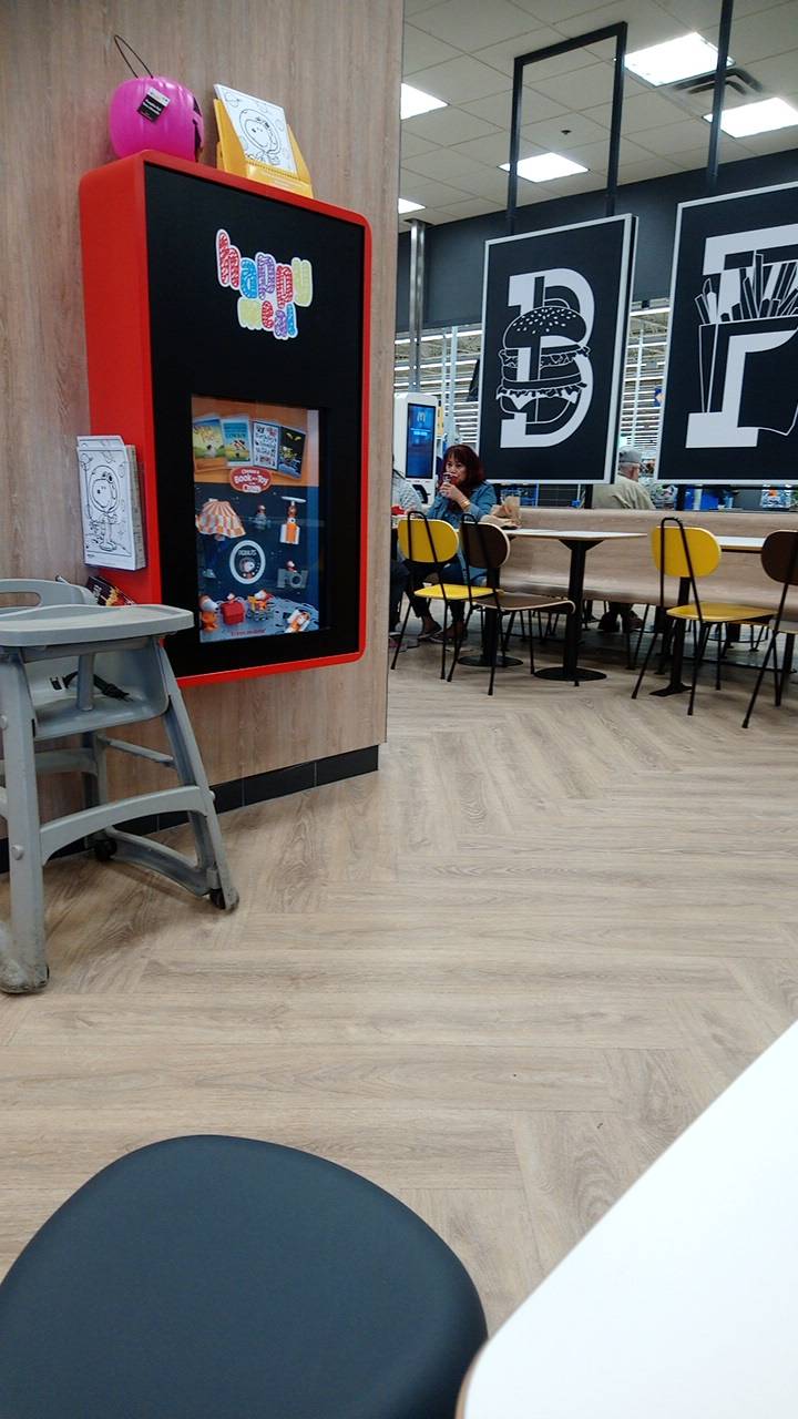 McDonalds | cafe | 274 Millennium Pkwy, Belleville, ON K8N 4Z5, Canada | 6139622705 OR +1 613-962-2705