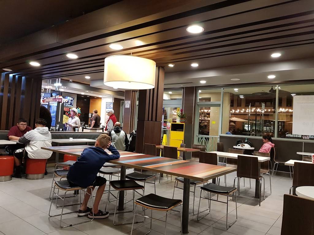McDonalds | cafe | 2476 Kalakaua Ave, Honolulu, HI 96815, USA | 8089711766 OR +1 808-971-1766