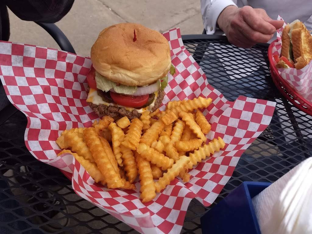 I-80 Sports Lounge | restaurant | 24974 Mulberry Ln, Underwood, IA 51576, USA | 7125669251 OR +1 712-566-9251