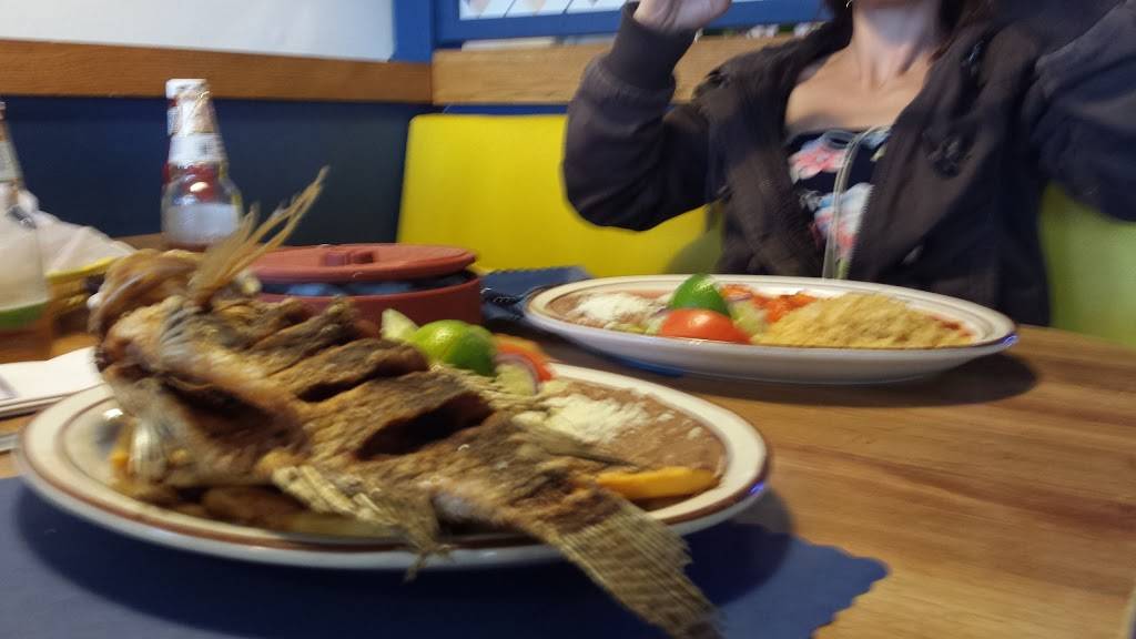 Mariscos El Pescador | restaurant | 499 E Plumb Ln, Reno, NV 89502, USA | 7753230500 OR +1 775-323-0500