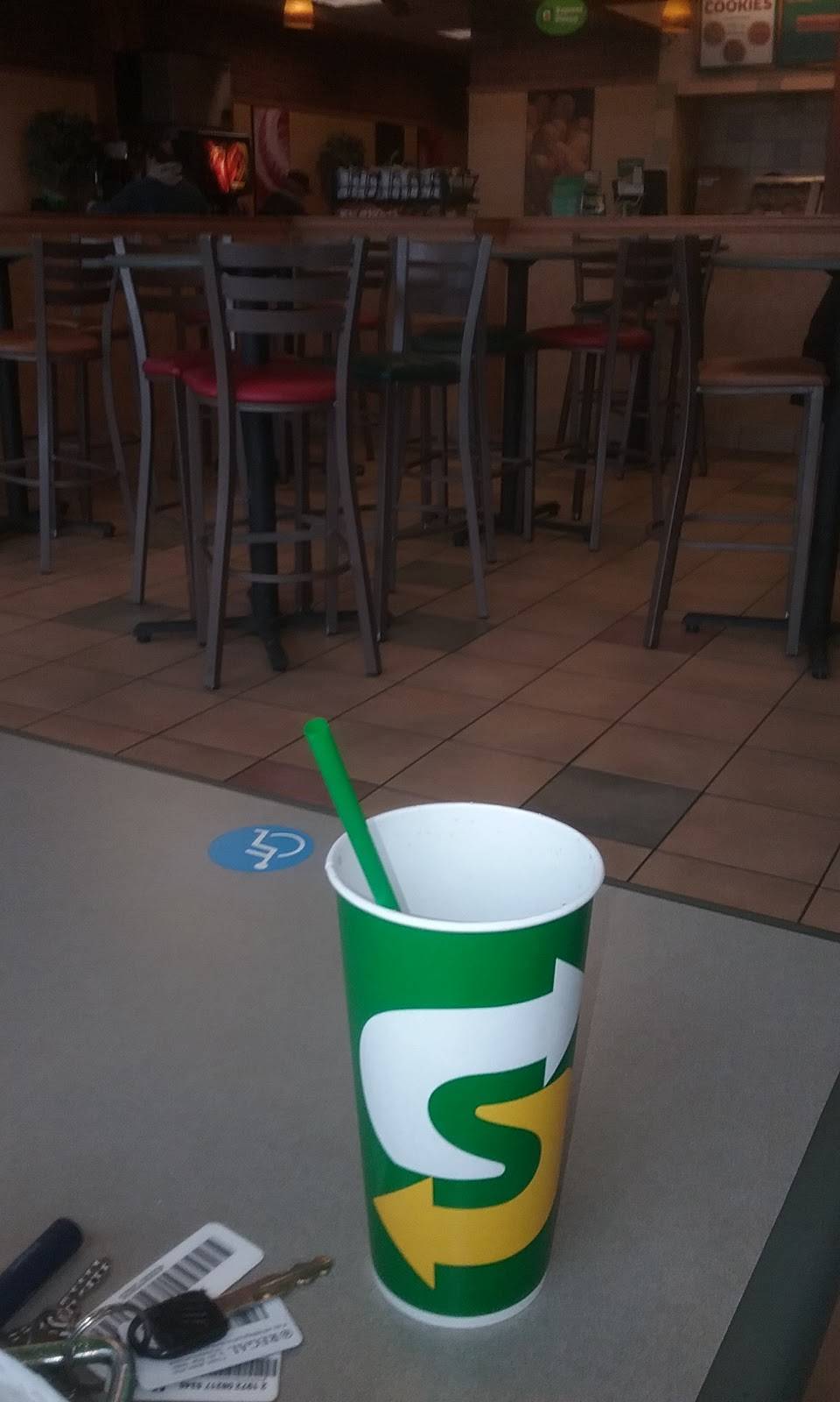 Subway | restaurant | 6952 33rd St N, Oakdale, MN 55128, USA | 6517798814 OR +1 651-779-8814