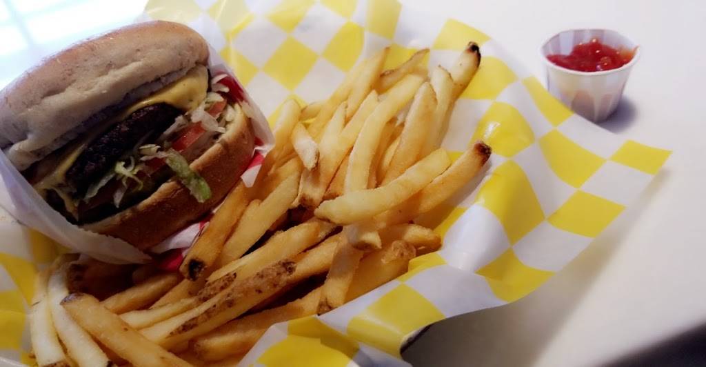 California Burgerz | restaurant | 12045 Conant St, Hamtramck, MI 48212, USA | 3137038000 OR +1 313-703-8000