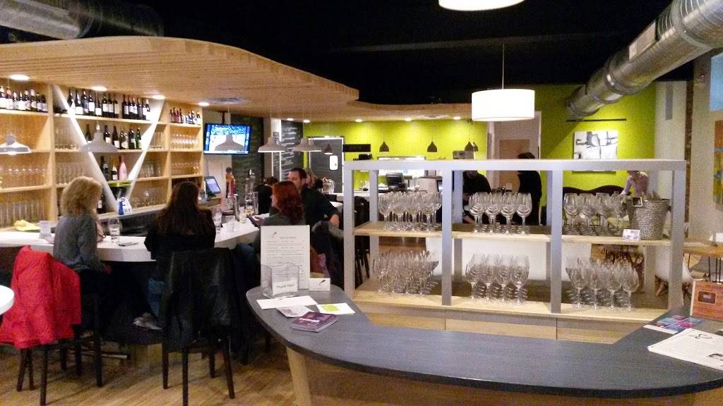 Vini Culture Wine Bar & Cafe | restaurant | 20 N Market St, Frederick, MD 21701, USA | 3016952816 OR +1 301-695-2816