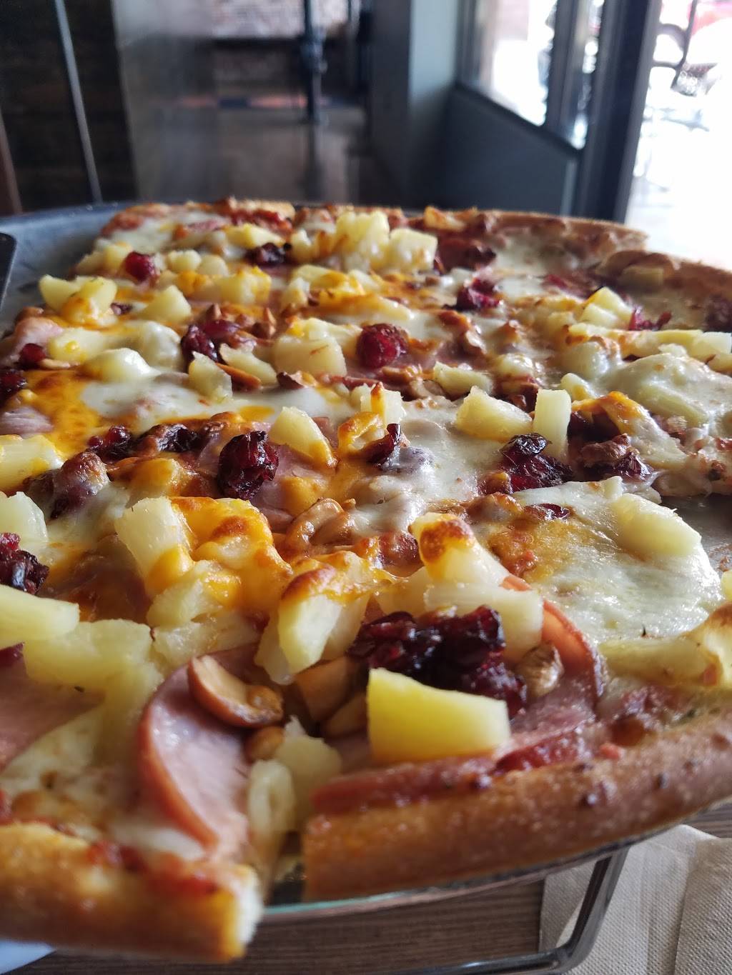 Crust Pizza Co. | restaurant | Village Center, 8000 Research Forest Dr #340, The Woodlands, TX 77382, USA | 8325850999 OR +1 832-585-0999