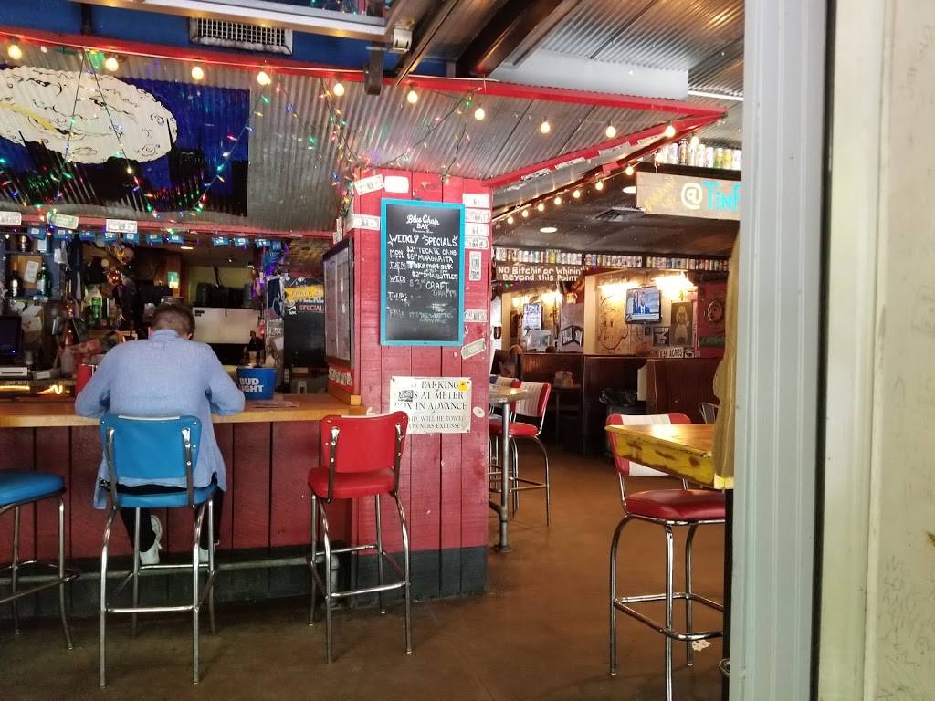 Tin Roof | restaurant | 1516 Demonbreun St, Nashville, TN 37203, USA | 6153137103 OR +1 615-313-7103