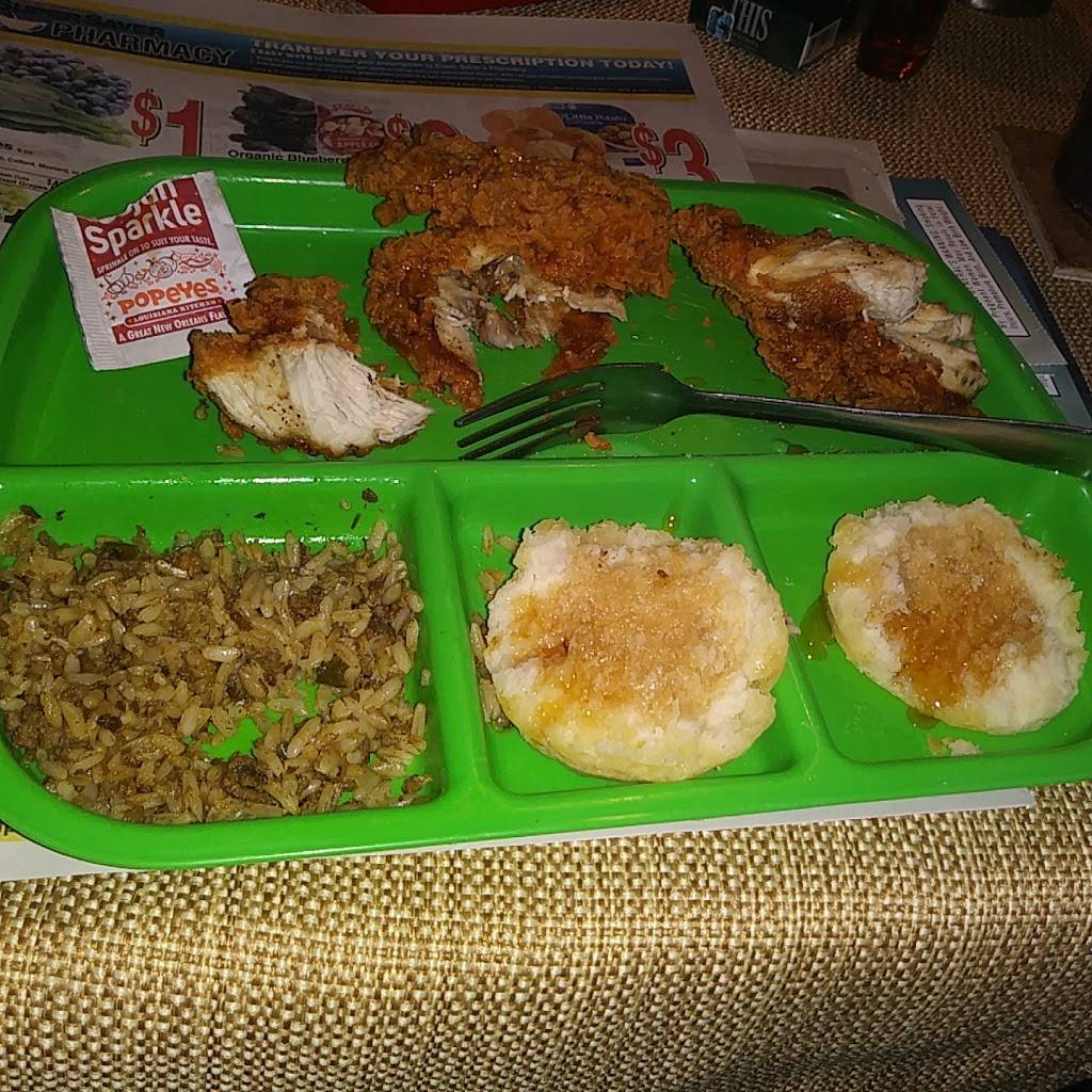 Popeyes Louisiana Kitchen | restaurant | 722 W O St, Lincoln, NE 68528, USA | 4024751394 OR +1 402-475-1394