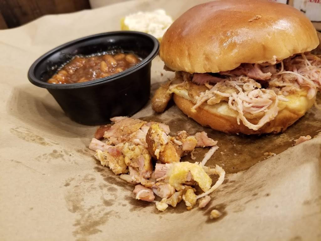Mission BBQ | restaurant | 18340 W Bluemound Rd, Brookfield, WI 53045, USA | 2626495972 OR +1 262-649-5972