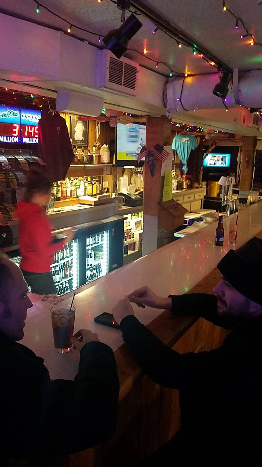 Paradise Bay Bar & Grill | restaurant | 105 W 10th St, Lockport, IL 60441, USA | 8158386513 OR +1 815-838-6513