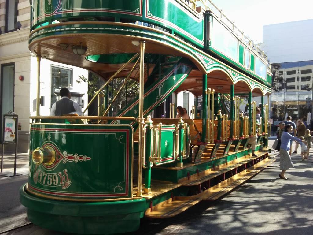 Pressed Juicery | restaurant | 189 The Grove Dr K4, Los Angeles, CA 90036, USA | 3235499811 OR +1 323-549-9811