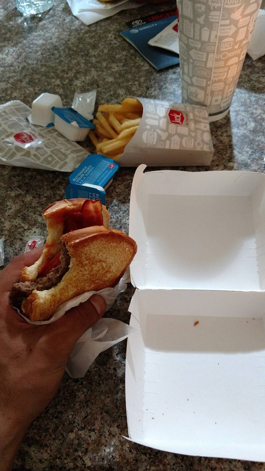 Jack in the Box | restaurant | 10960 Limonite Ave, Mira Loma, CA 91752, USA | 9512723673 OR +1 951-272-3673