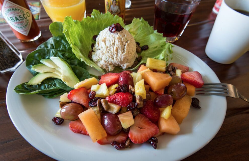 Skyes Restaurant | restaurant | 7205 Estero Blvd #710, Fort Myers Beach, FL 33931, USA | 2394637707 OR +1 239-463-7707