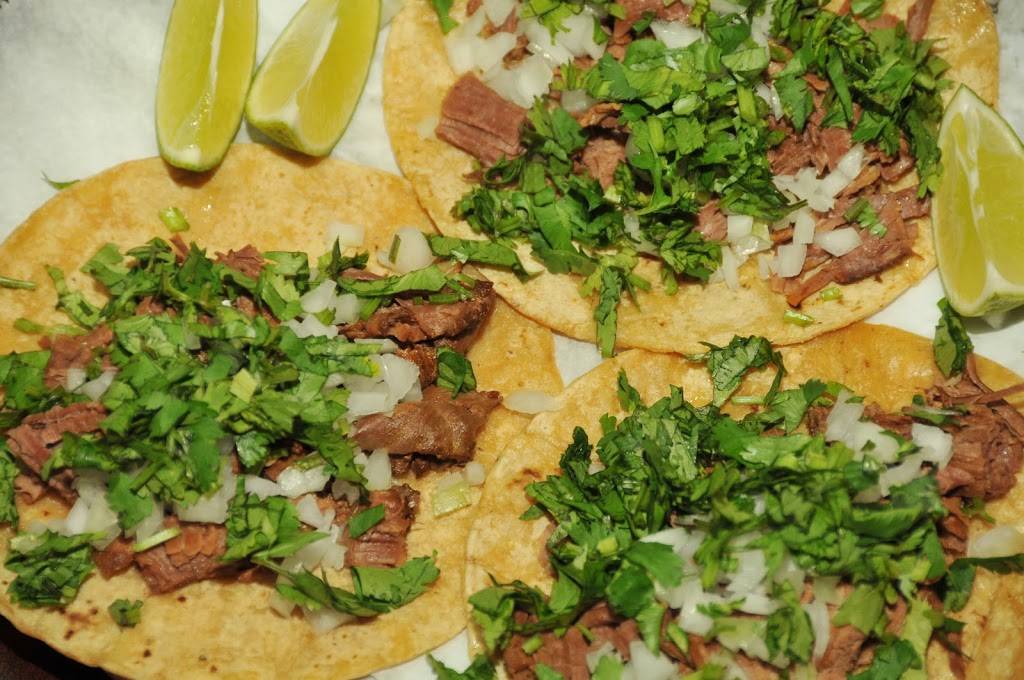 Birrieria el Texcal | restaurant | 3700 W Lawrence Ave, Chicago, IL 60625, USA | 7732409772 OR +1 773-240-9772