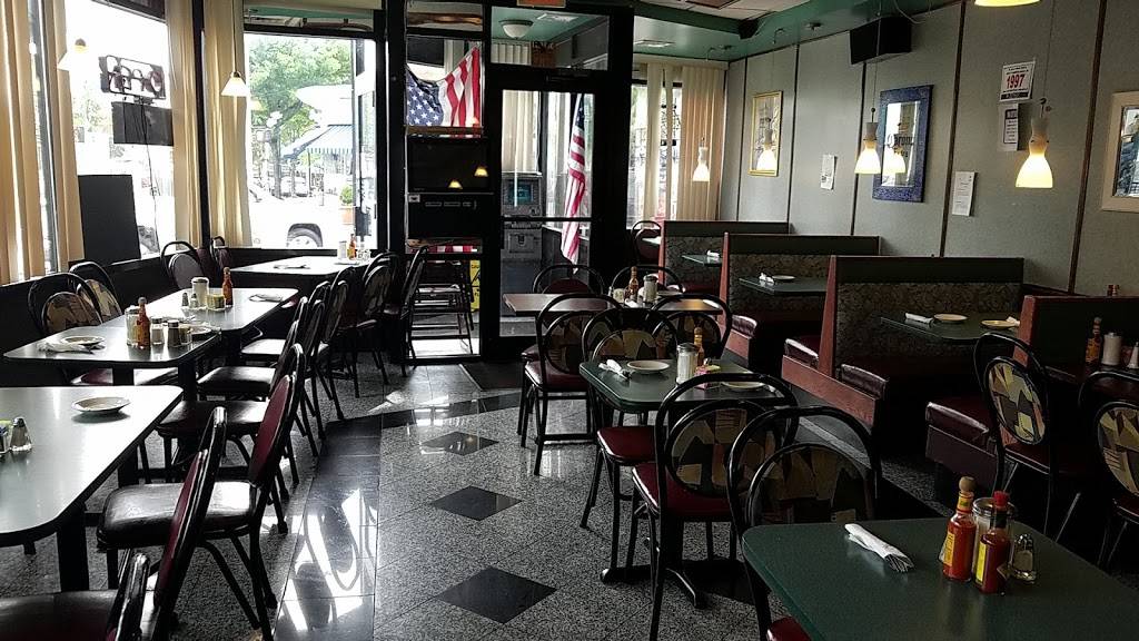 Burger Diner | restaurant | 1 Bank St, Peekskill, NY 10566, USA | 9149308050 OR +1 914-930-8050