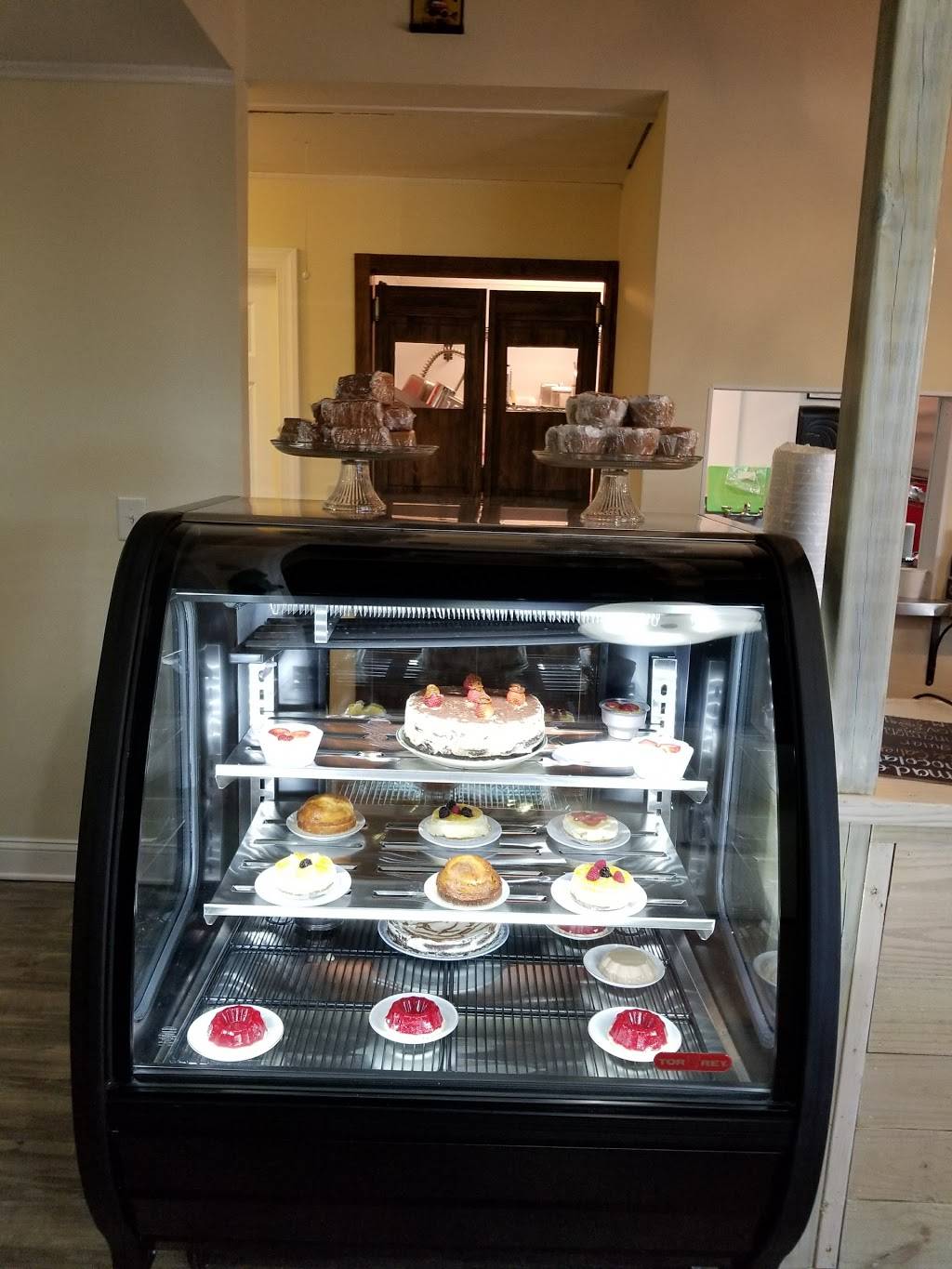 Orobí Café | restaurant | 628 S Main St, Troutman, NC 28166, USA | 7045081105 OR +1 704-508-1105